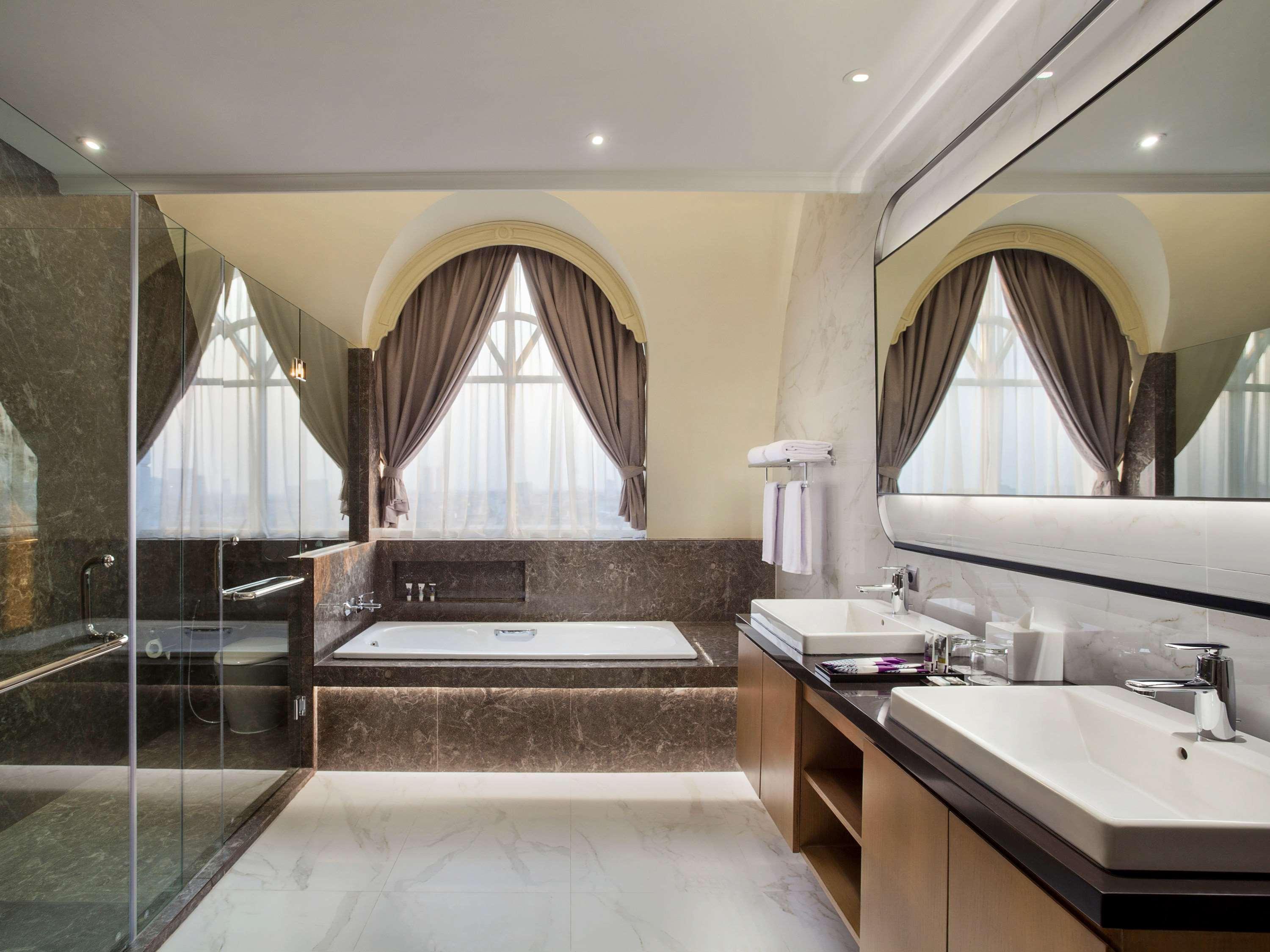 Mercure Jakarta Batavia Jacarta Exterior foto