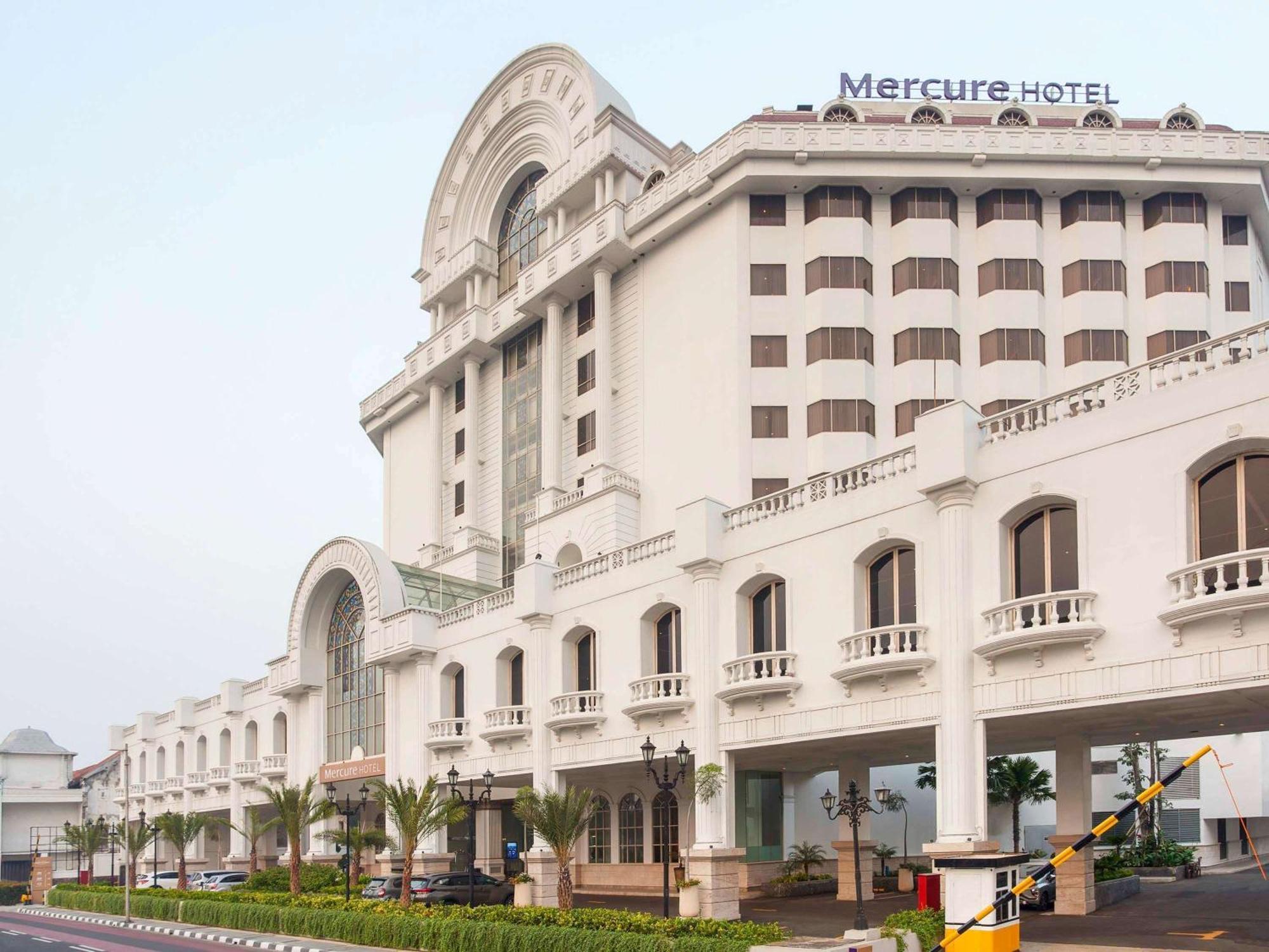 Mercure Jakarta Batavia Jacarta Exterior foto